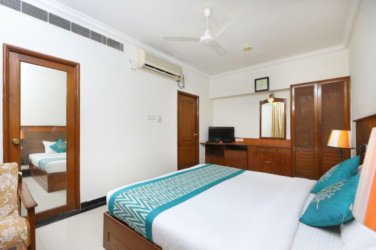Oyo 1081 Hotel Sindhu International Тирупати Экстерьер фото