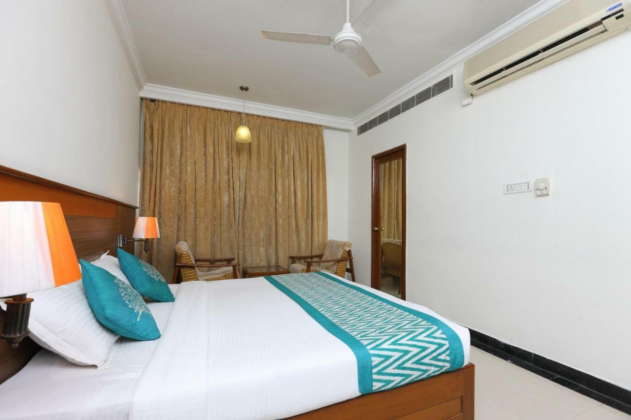 Oyo 1081 Hotel Sindhu International Тирупати Экстерьер фото
